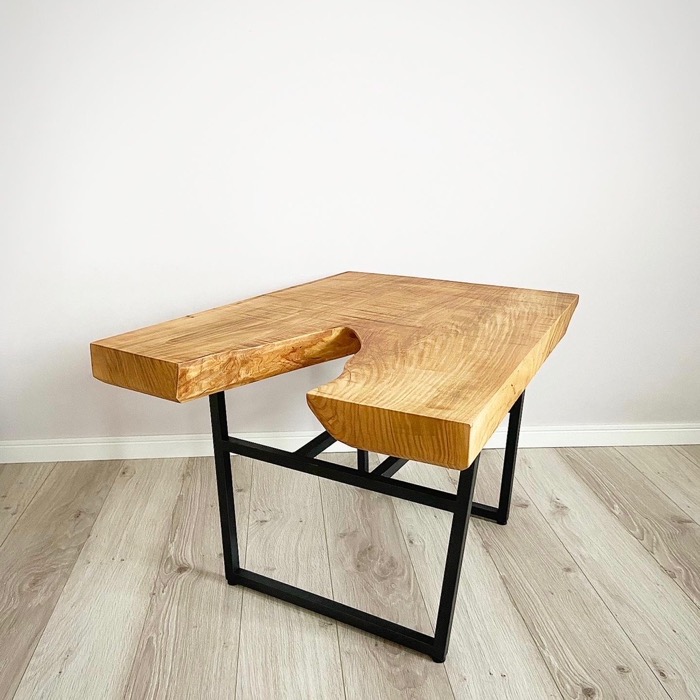 一枚板 サイドテーブル 桜材 - ニコルソン家具店